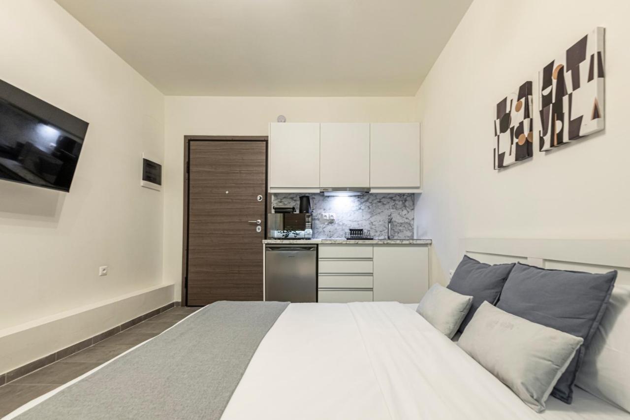 Phaedrus Living: City Center Executive Flat Stadiou Athens Exterior photo