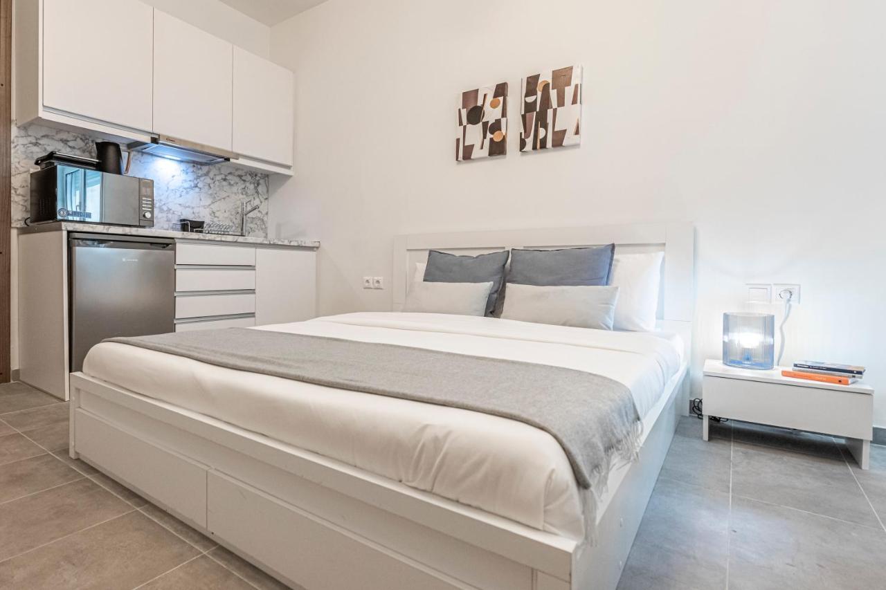 Phaedrus Living: City Center Executive Flat Stadiou Athens Exterior photo