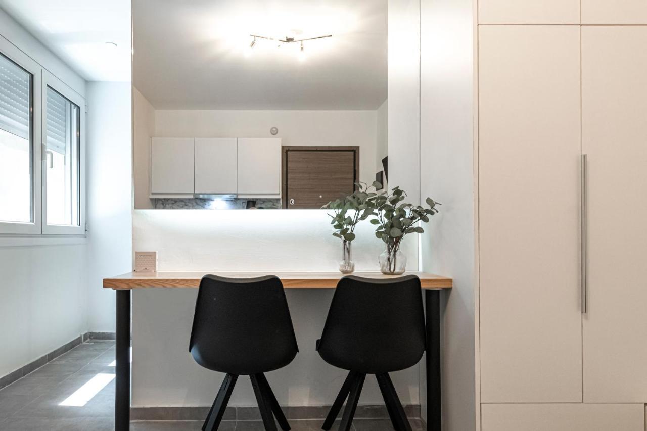 Phaedrus Living: City Center Executive Flat Stadiou Athens Exterior photo