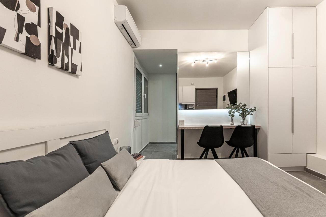 Phaedrus Living: City Center Executive Flat Stadiou Athens Exterior photo